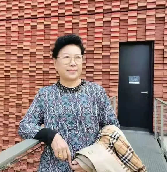 “奋进新征程”庆祝三亚市第八次党代会胜利召开美术作品展网络展